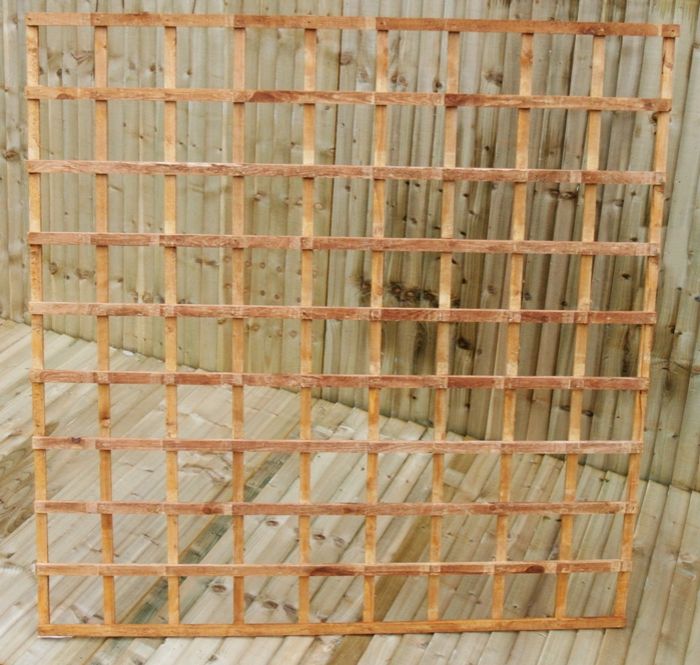 Traditional Green Square Trellis - Grange Trellis